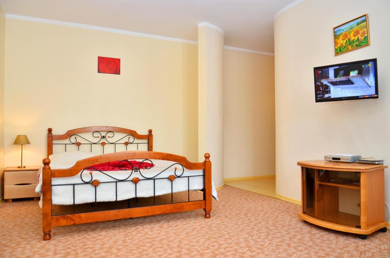 Apartments On Independence Square Київ Номер фото