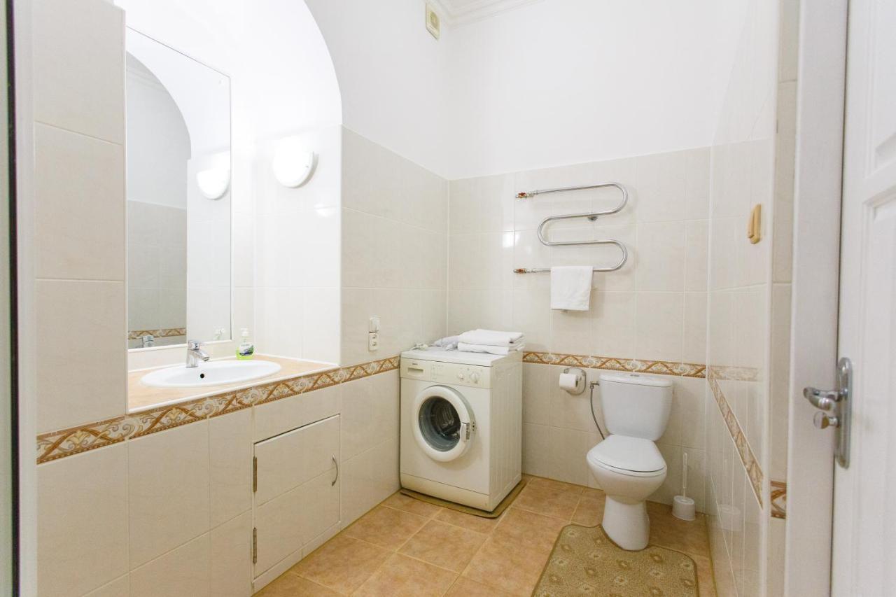 Apartments On Independence Square Київ Екстер'єр фото
